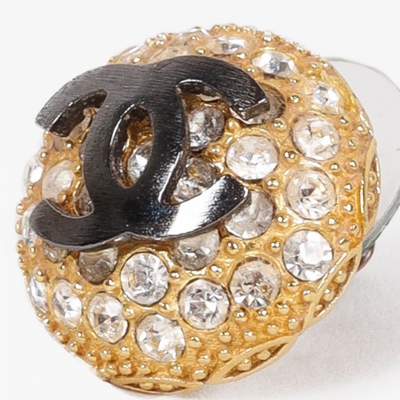 Chanel Earrings - Picture 2 of 4